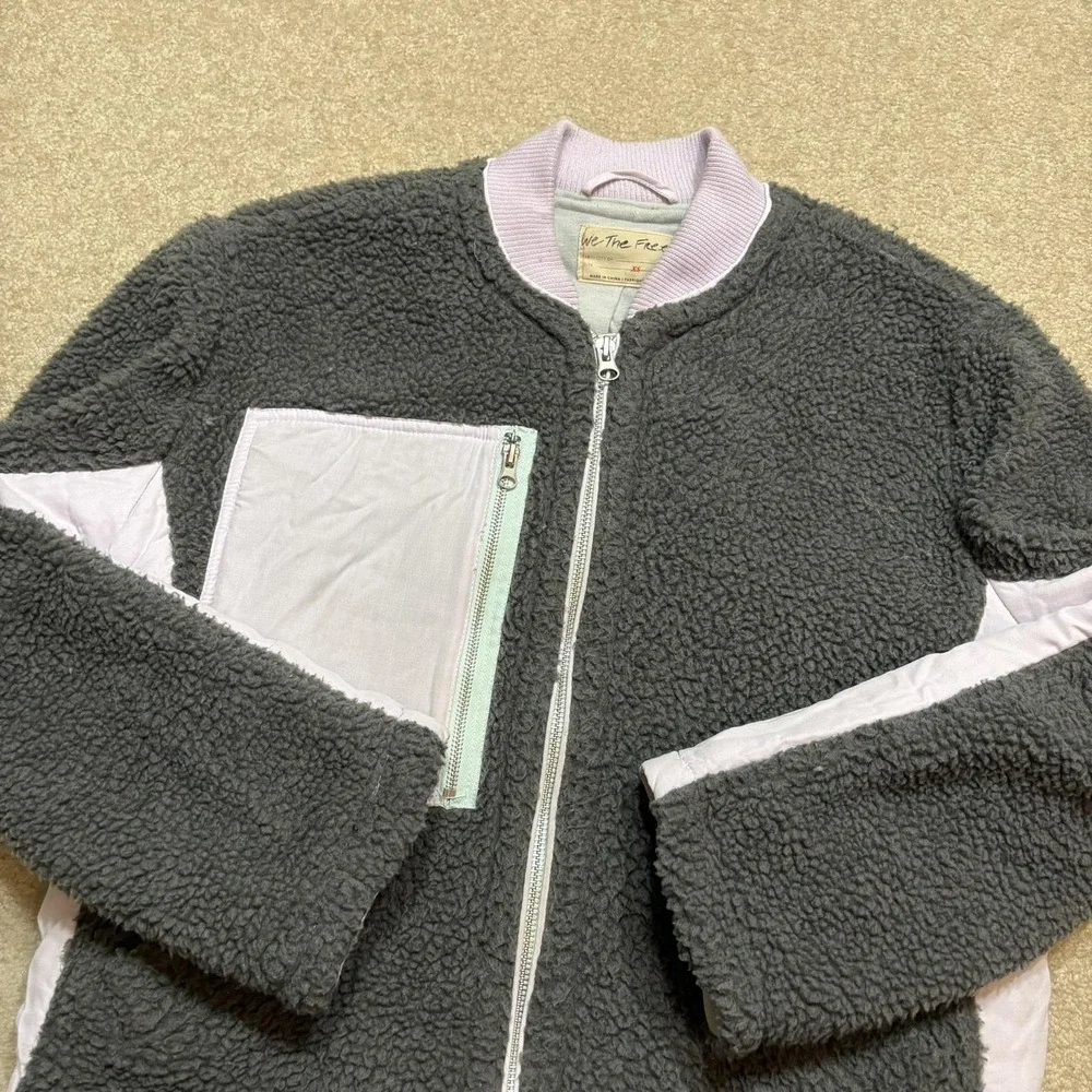 We The Free Rivington Sherpa Jacket FP Womens XS Zip Pockets Gray Pink‎ Bomber
